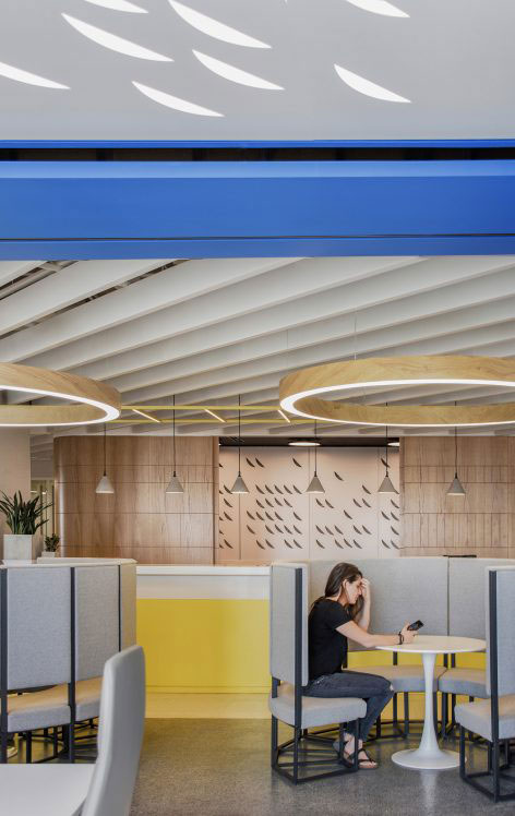 企業總部辦公室洽談室效果圖