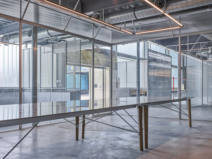 廠房辦公室會(huì)議區(qū)域裝修設(shè)計(jì)效果圖