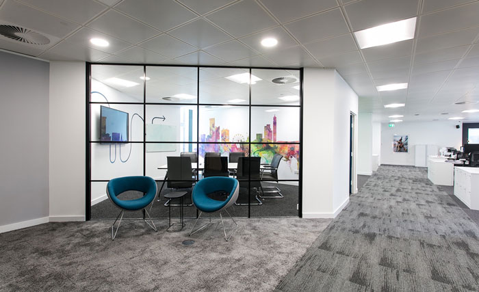 人力資源公司辦公室進門區(qū)裝修設(shè)計效果圖