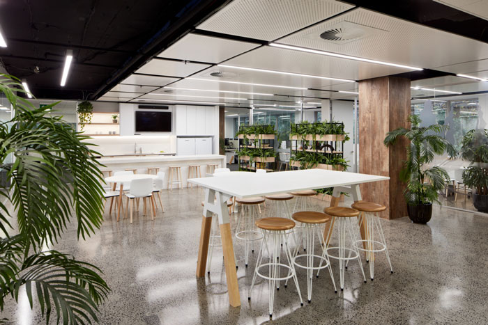 管理公司辦公室休息區(qū)裝修設(shè)計(jì)效果圖