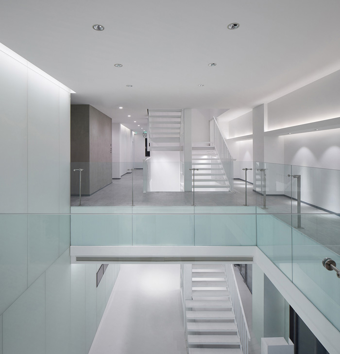 科技辦公樓格式塔樓梯裝修設計效果圖