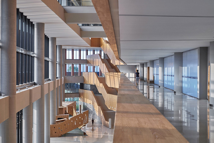 研發(fā)中心辦公樓二樓過(guò)道裝修設(shè)計(jì)效果圖